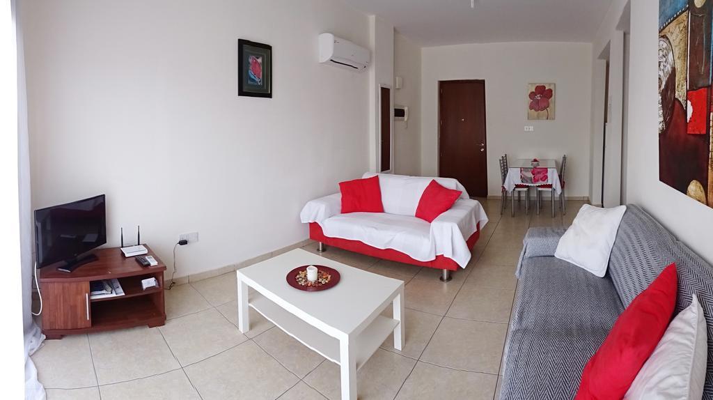 Ferienwohnung Melpo Court Geroskipou Exterior foto